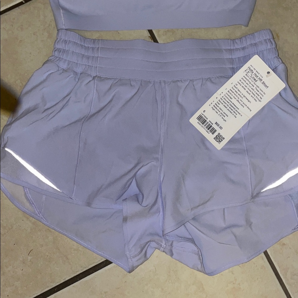 SOLD OUT Lululemon pink hotty hot shorts 4” size 6 - Picture 13 of 16